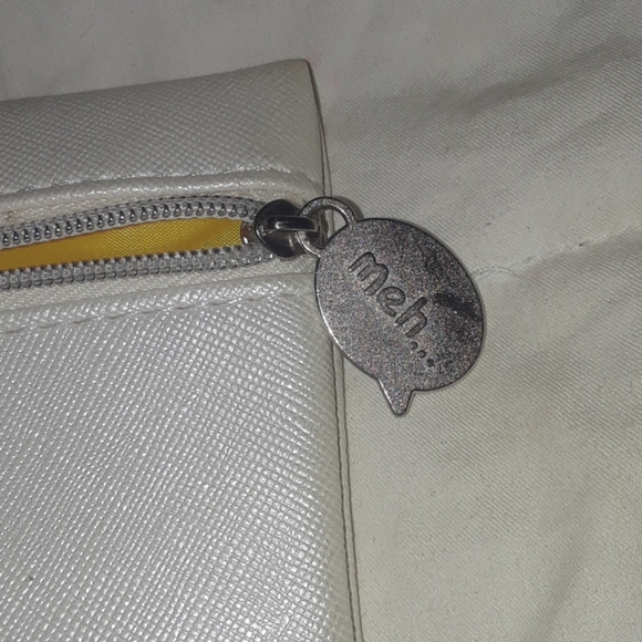 Ipsy "Gudetama" Makeup Bag - Picture 5 of 5